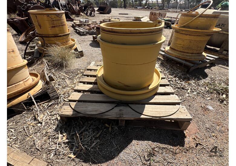 Buy Used Dump Truck Rim Truck Rims in , Listed on Machines4u