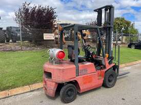 Forklift Nissan 2.5 Tonne Gas High Mast Auto - picture0' - Click to enlarge