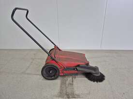 Hako push floor sweeper - picture1' - Click to enlarge