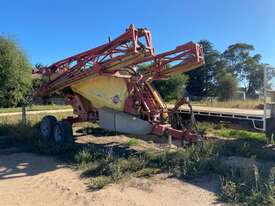Hardi Commander 5000 Trailing Boomspray 
***NOTE - MISSING PTO, GEARBOX & PUMP*** 
Item Is In A Used - picture0' - Click to enlarge