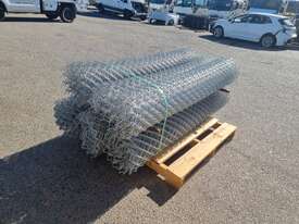 Pallet Of Various Fencing Mesh - picture1' - Click to enlarge