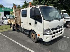 Hino 300 917 - picture0' - Click to enlarge