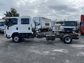 2019 Isuzu FRR 110-260 Cab Chassis Crew Cab - picture2' - Click to enlarge