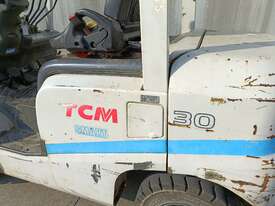 TCM FD30T4C Counterbalance Forklift - picture1' - Click to enlarge