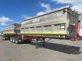 2006 Muscat MT2103 Tri Axle Side Tipper Combination - picture0' - Click to enlarge