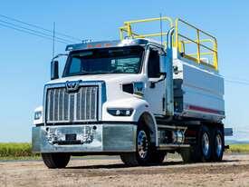 Western Star 4700 Water truck Truck - picture0' - Click to enlarge