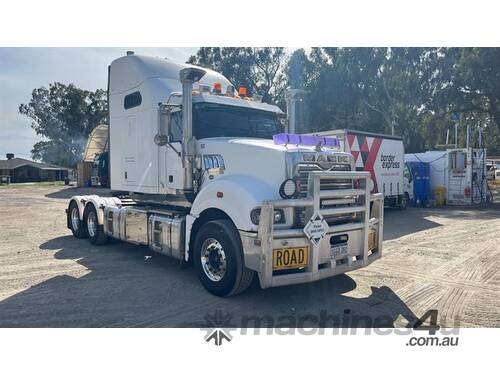 Mack Superliner 600