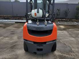 Toyota Forklift 2.5T Container Mast with Tyne Positoners - picture1' - Click to enlarge