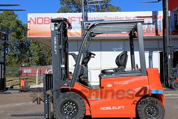 NOBLELIFT 2.5T Lithium Electric Forklift - Triplex Mast 4.8m Height