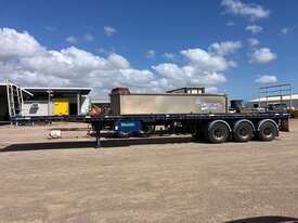 2007 Haulmark 3ST37 Tri Axle Flat Bed Trailer - picture2' - Click to enlarge