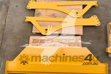2024 Tailgate JOHN DEERE 300D ATJ300