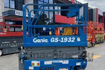 Genie GS1932 Electric Scissor Lift - 7.79m Max Lift / 227kg Capacity