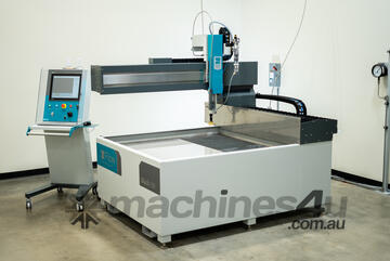 PERFORMATEC - Waterjet Cutter (Flow Mach 150 - 1.3m x 1.3m - Compact & Versatile)