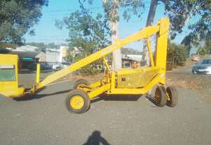 655 SD , Crendon Squirrel orchard picker , 3cyl Kubota , swivel basket , 2006 , 1829 hrs