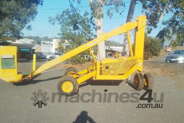 655 SD , Crendon Squirrel orchard picker , 3cyl Kubota , swivel basket , 2006 , 1829 hrs 655 SD , Crendon Squirrel orchard picker , 3cyl Kubota , swivel basket , 2006 , 1829 hrs