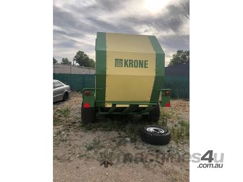 caption Krone Vario Pack 1800 Hay Baler