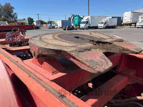 caption 2002 Krueger TRI AXLE Tri Axle Retractable Skel Trailer