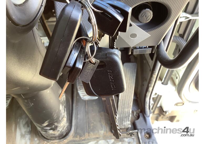 caption 2024 Isuzu FSR 140-260 Tipper