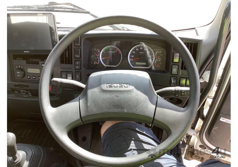 caption 2024 Isuzu FSR 140-260 Tipper