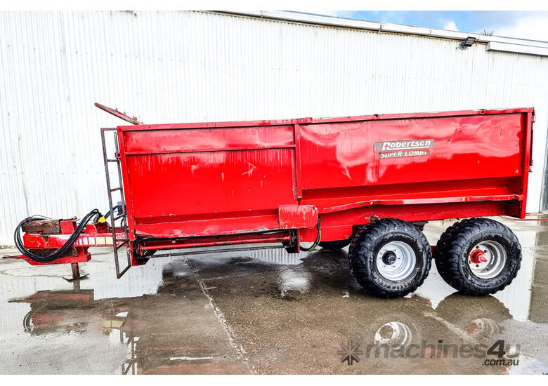 caption Robertson Super Comby Wagon MK2 c/w Scales