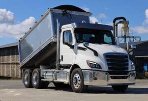2024 Freightliner Cascadia 116 Tipper