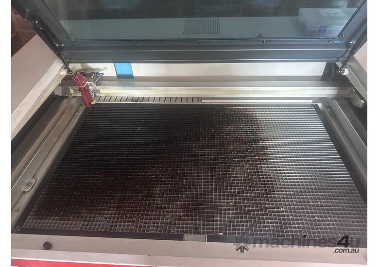 Used Trotec Q400 laser cutting machine 