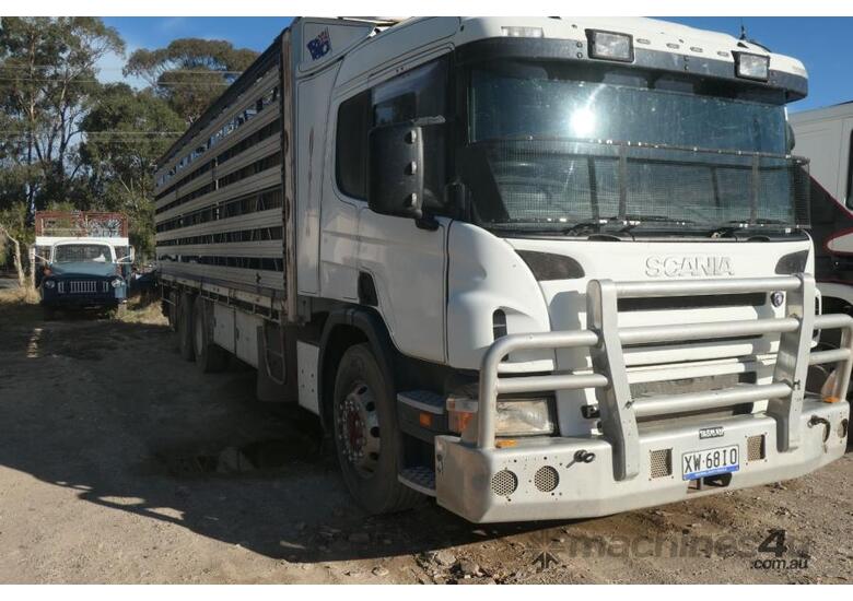 caption Scania Rigid Tray with Stock Crate