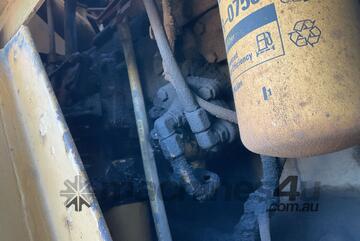 Caterpillar 815B Landfill Compactor