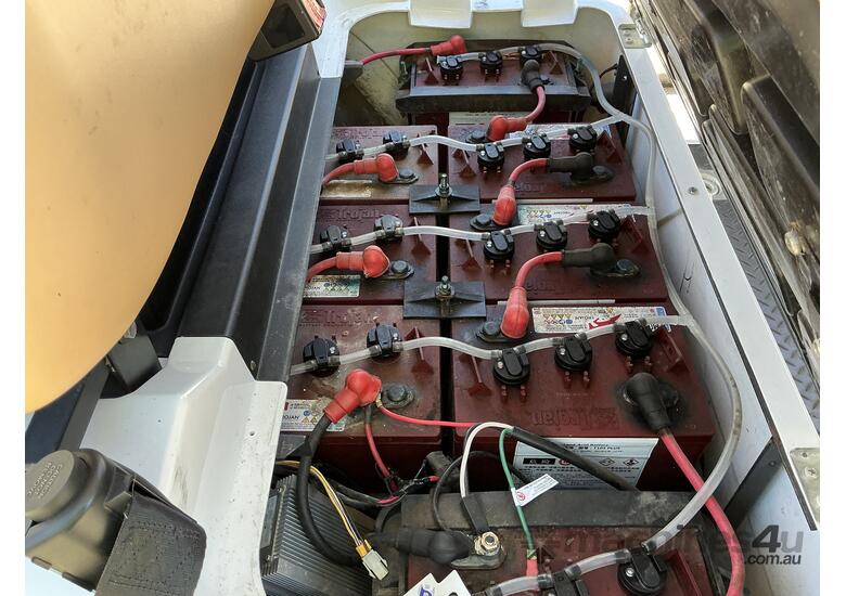 2021 EMC Electric 6 Seater Utility Cart