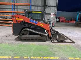 2017 Kubota Svl75 - picture0' - Click to enlarge