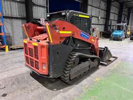 2017 Kubota Svl75 - picture1' - Click to enlarge