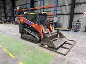 2017 Kubota Svl75 - picture11' - Click to enlarge