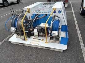 QuickSpray FTB T500 Sprayer System Twin Reel - picture0' - Click to enlarge