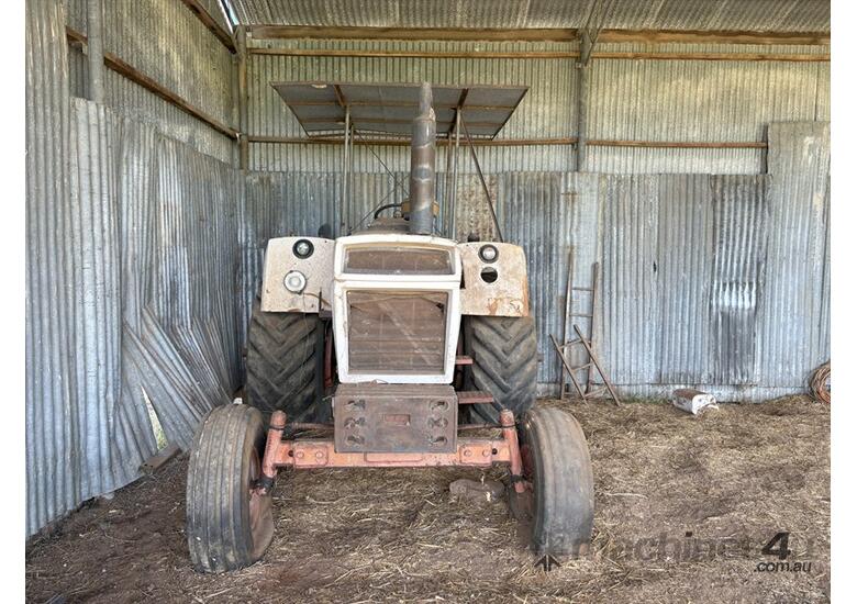 caption CASE IH AGRI KING 1070 TRACTOR