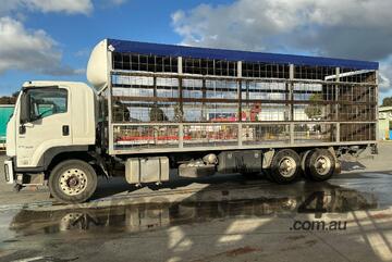 2016 Isuzu FVL240-300 Caged Tabletop