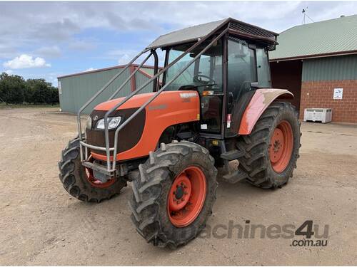 2013 KUBOTA M108S TRACTOR
