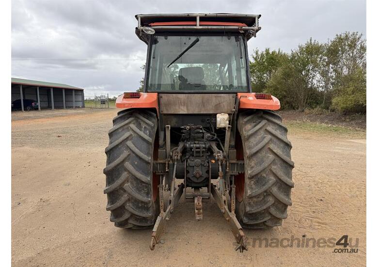 2013 KUBOTA M108S TRACTOR
