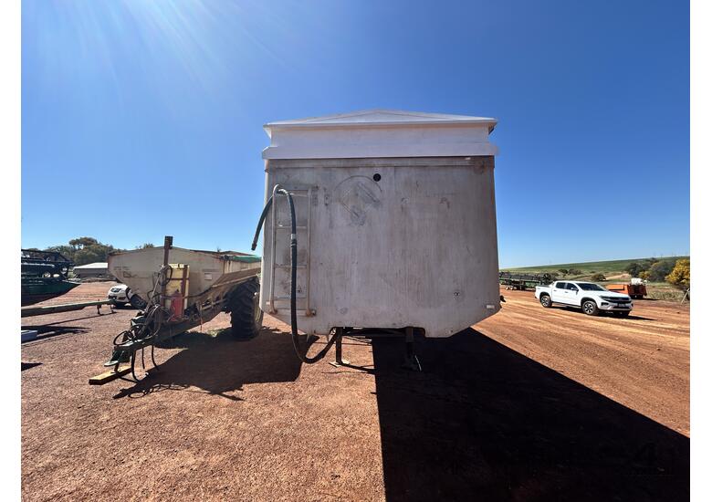 1989 Hamelex Equipment Grain Semi Tipper