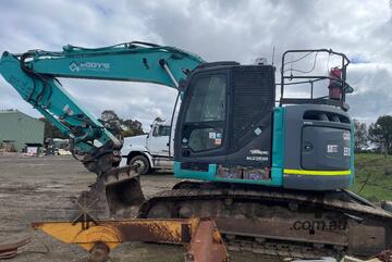 Kobelco 23T   Excavator