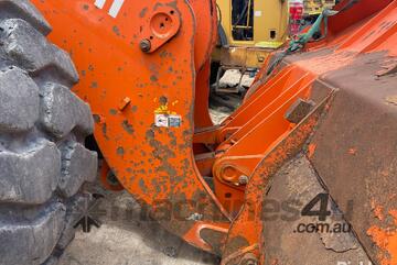 Hitachi ZW370-5B Articulated Wheel Loader