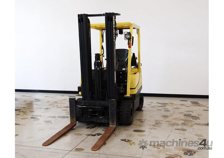 caption HYSTER H1.8TX