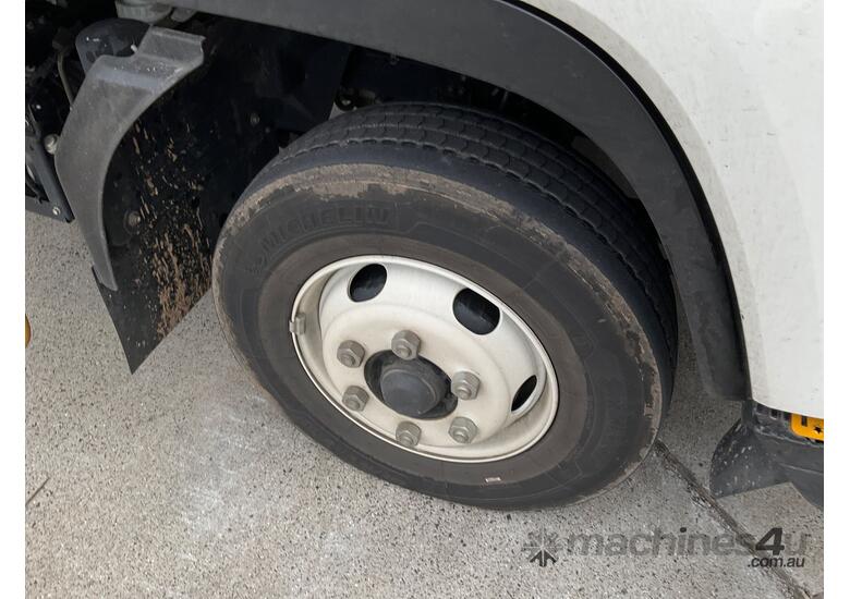 2022 Isuzu FRR 110-240 Curtainsider