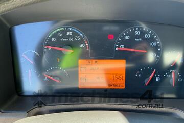 2020 Volvo FE320 Dual Control Side Load Compactor