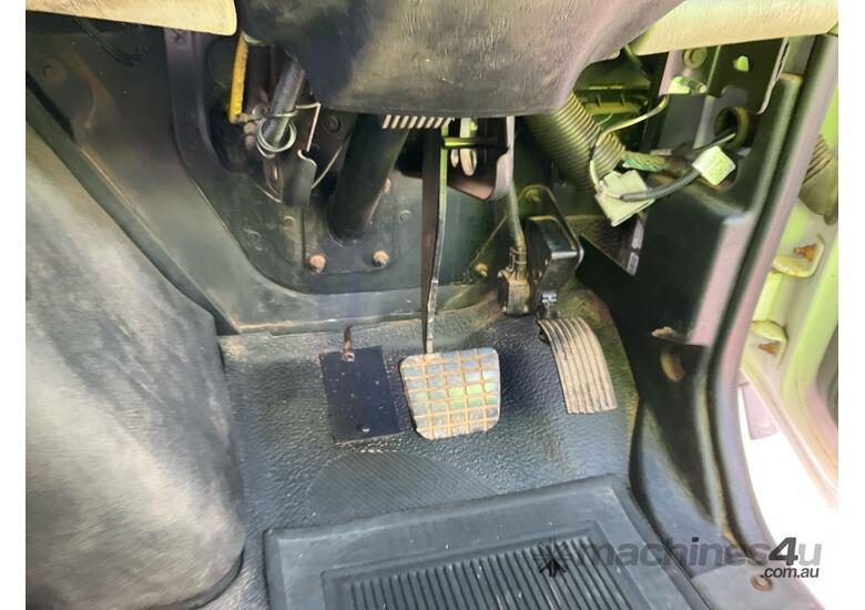 2012 International Workstar 7400 Service Body Day Cab