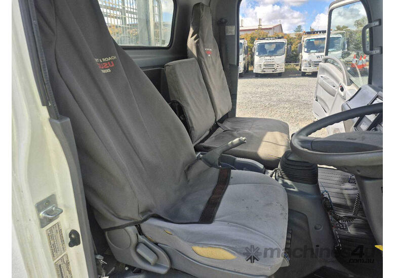 2021 Isuzu NPR 45-155 Table Top