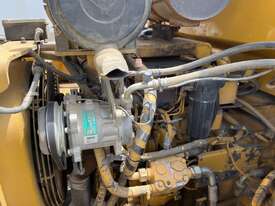 Caterpillar PF-300C Multi Tyred Roller - picture1' - Click to enlarge