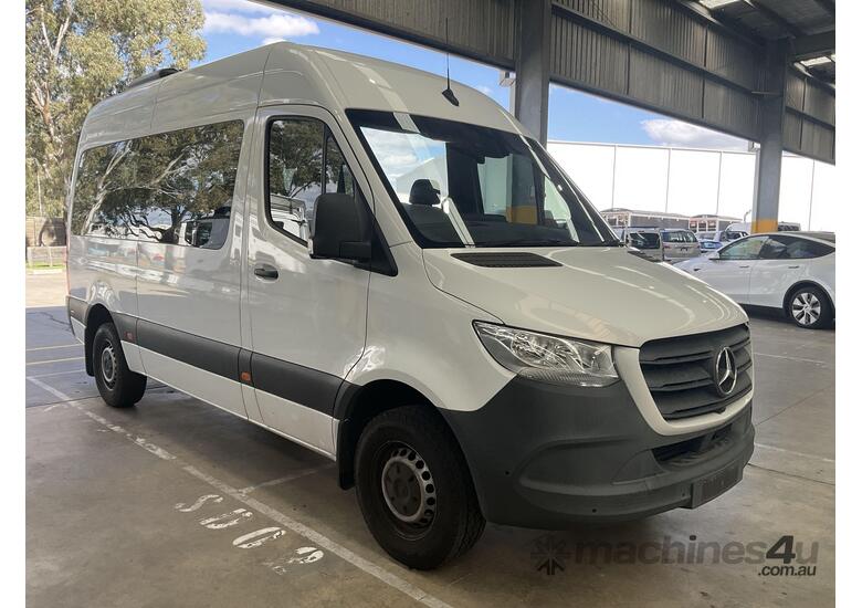 2020 Mercedes-Benz Sprinter 416CDI Bus T/Diesel (Auto) (Council Asset)
