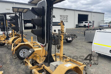 2013 Giga Signs PTL2 Single Axle Traffic Light Trailer Combination