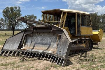 Komatsu 2017   D65EX-18 DOZER