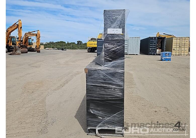Unused 2.1m Work Bench/Tool Cabinet, 18 Drawers 
